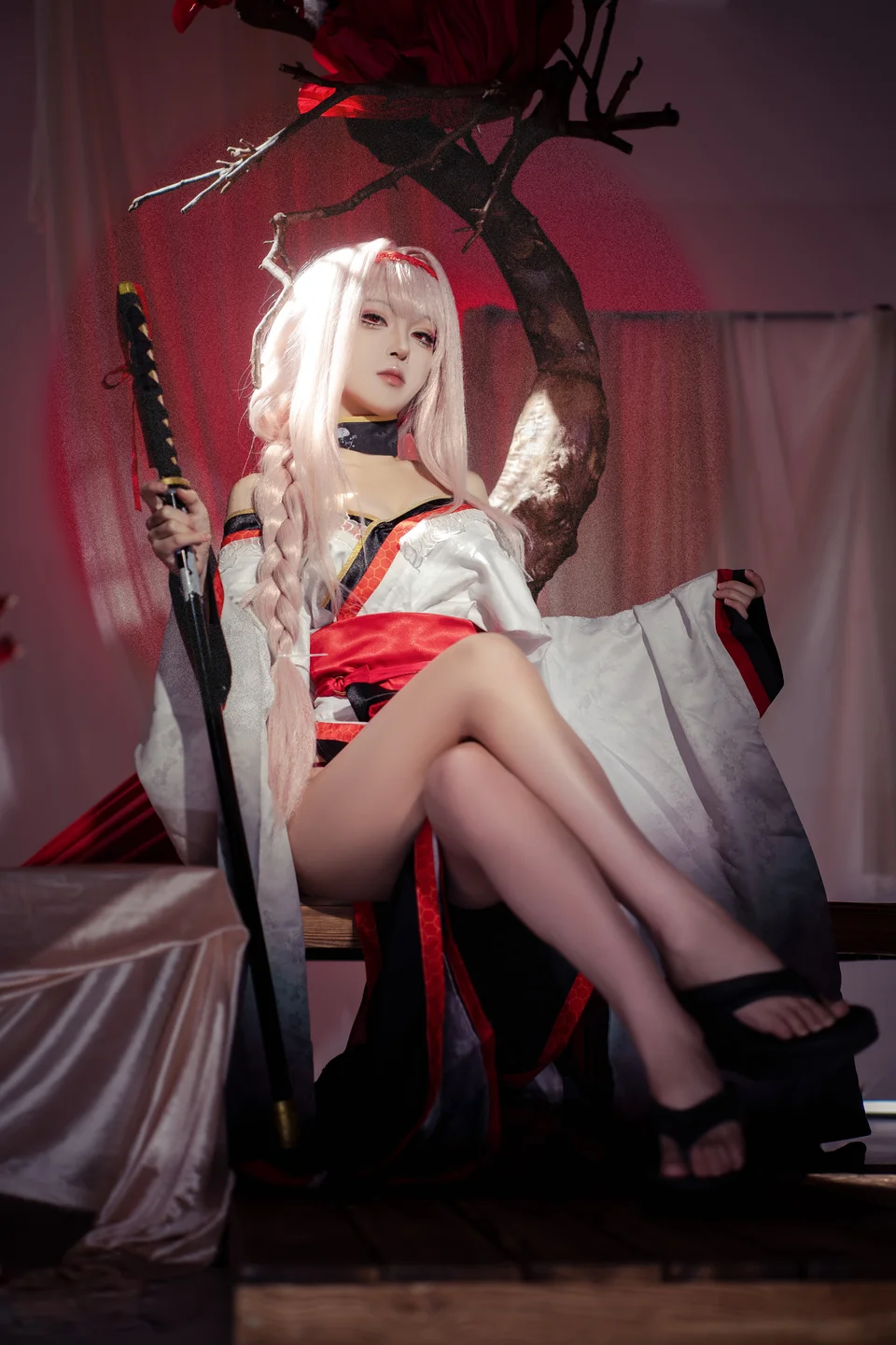 矢量鱼 - No.023 Nikke：胜利女神·暗莲 [30P-352MB] tg@simisebaisi 【丝足阁】025.webp